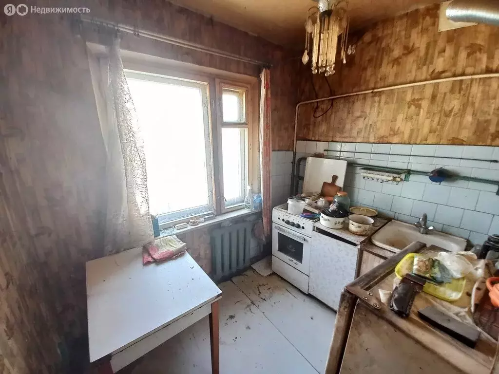 3-комнатная квартира: Калуга, улица Гурьянова, 53 (49.7 м) - Фото 2