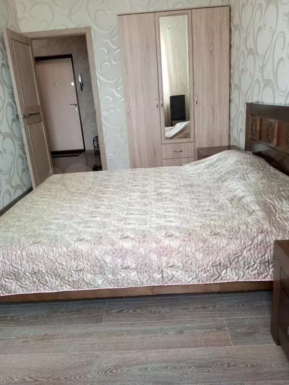 1-к. квартира, 40 м, 8/8 эт. - Фото 1