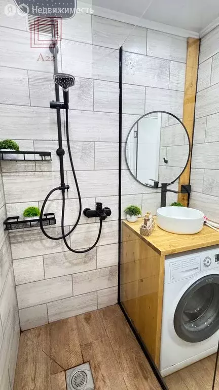 3-комнатная квартира: Барнаул, Красноармейский проспект, 63 (66 м) - Фото 2