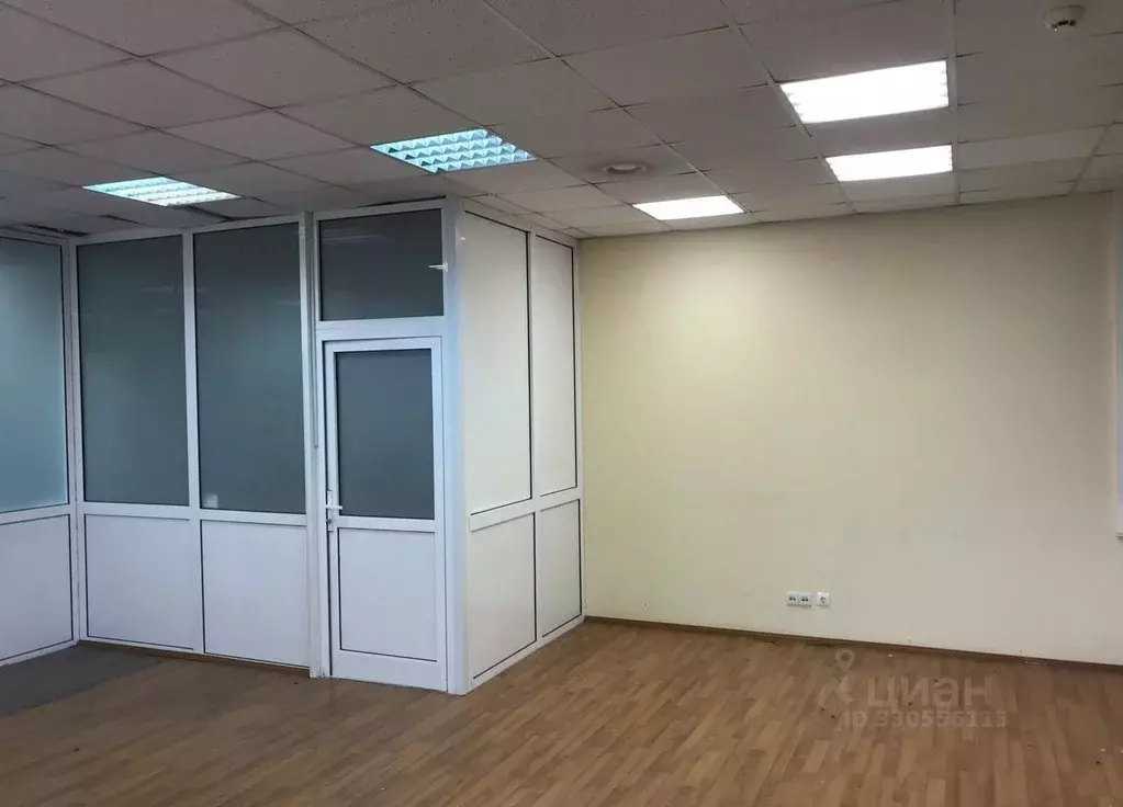 Офис в Свердловская область, Екатеринбург ул. Карьерная, 2 (39 м) - Фото 2