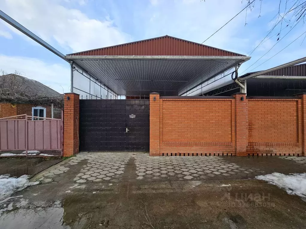 Дом в Краснодарский край, Краснодар Елизаветинская ст-ца, ул. ... - Фото 1