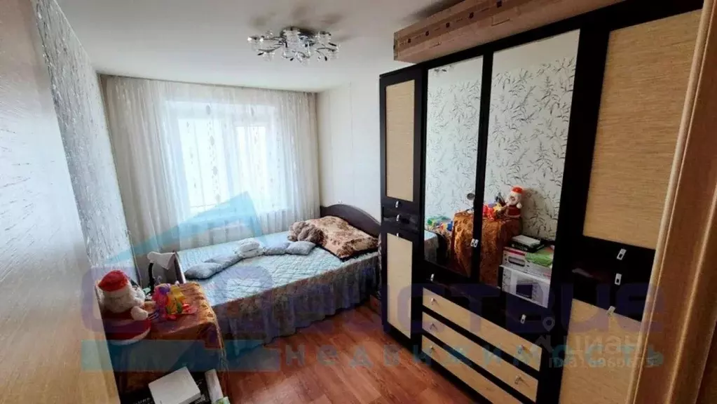 2-к кв. Омская область, Омск Заозерный мкр, ул. Бородина, 42 (44.0 м) - Фото 0