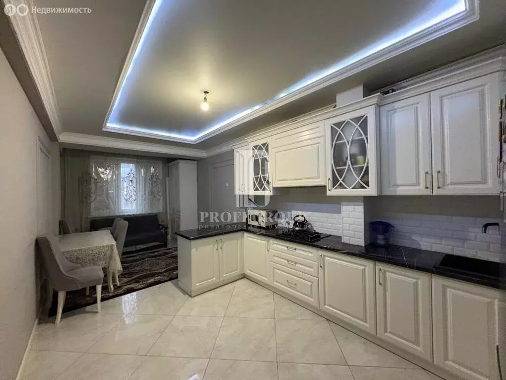 4-комнатная квартира: Махачкала, Хивская улица, 7Б (117 м) - Фото 1