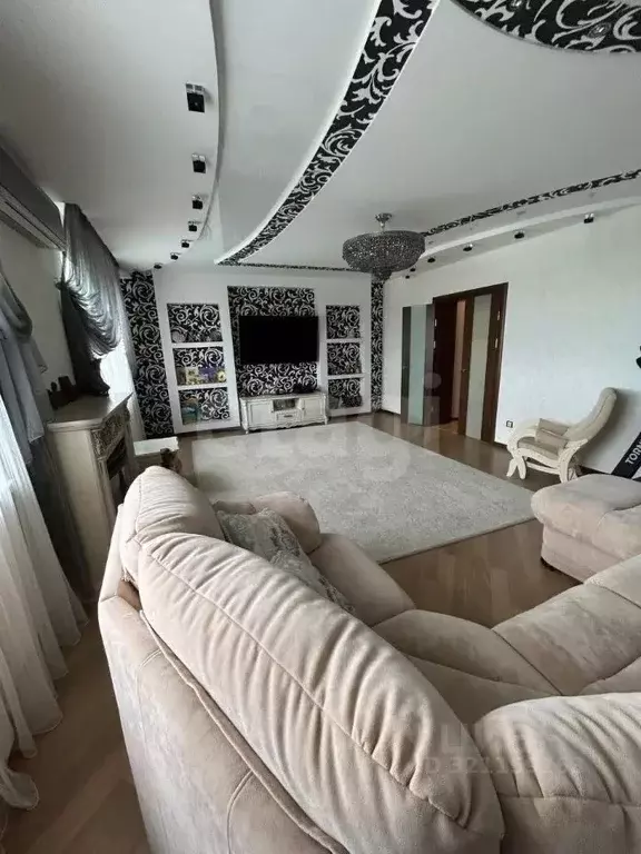 3-к кв. Саратовская область, Энгельс наб. Имени Генерал-лейтенанта ... - Фото 1