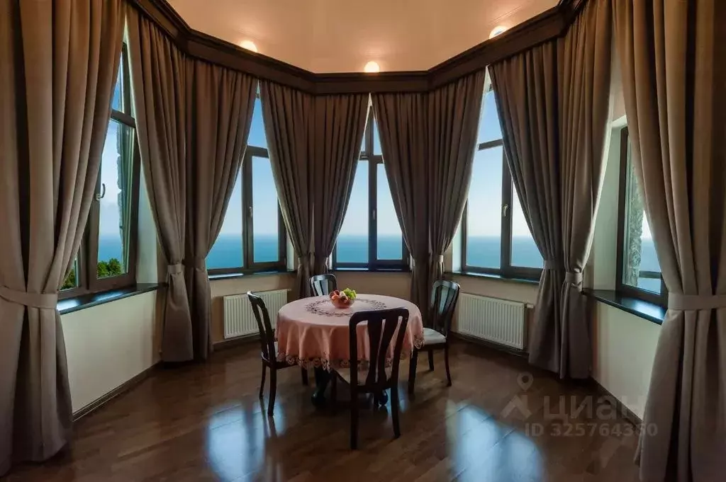 Комната Крым, Ялта муниципальный округ, с. Оползневое ул. Крайняя, 12 - Фото 1