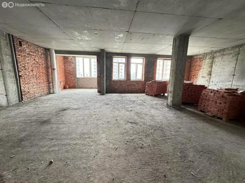 Квартира-студия: Владикавказ, улица Гастелло, 71 (80.5 м) - Фото 0