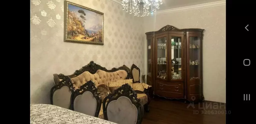 2-к кв. Кабардино-Балкария, Нальчик ул. Тлостанова, 32 (78.0 м) - Фото 1