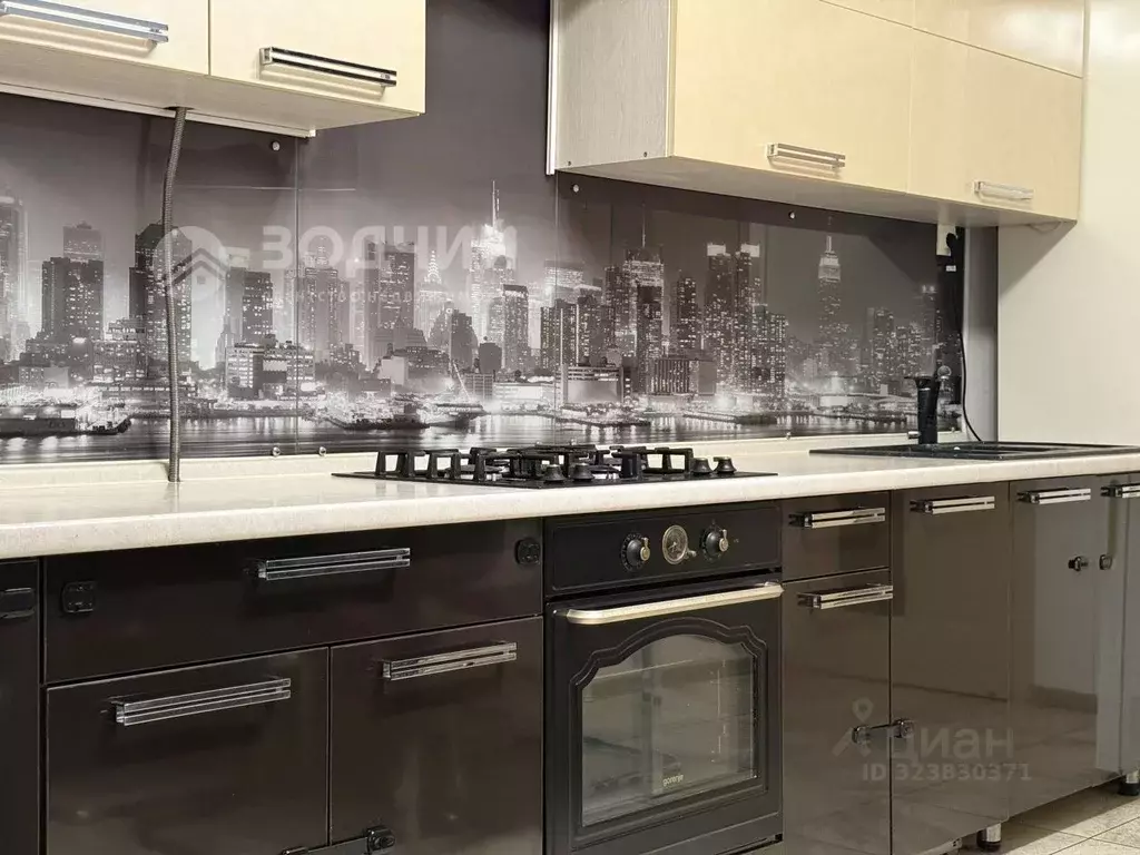 1-к кв. Чувашия, Чебоксары ул. Ильи Тукташа, 7/8 (60.0 м) - Фото 1