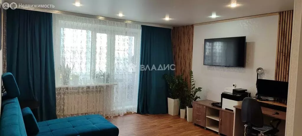 3-комнатная квартира: Тобольск, 3-й микрорайон, 31 (66 м) - Фото 1