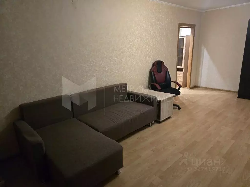 1-к кв. Тюменская область, Тюмень ул. Западносибирская, 12к3 (35.8 м) - Фото 1