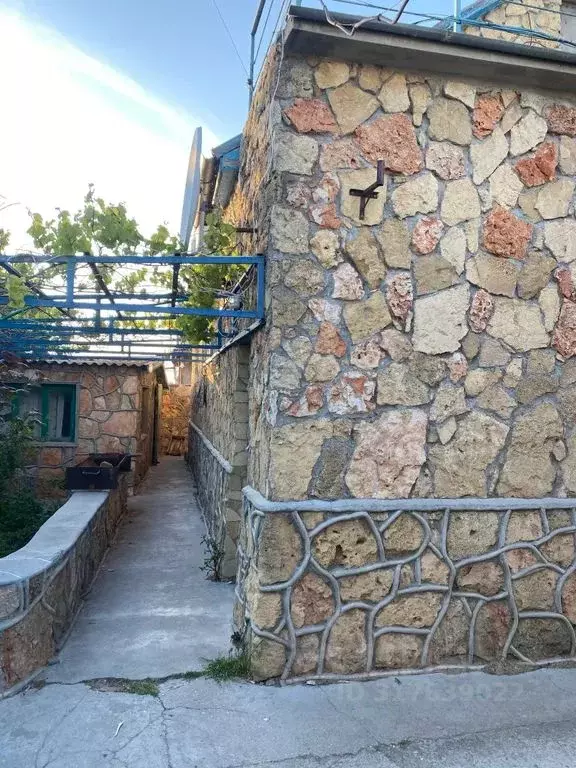 Дом в Крым, Черноморский район, с. Новосельское ул. Чумакова, 22 (100 ... - Фото 0