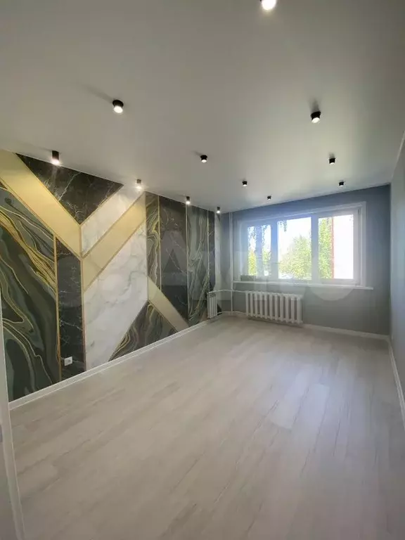 3-к. квартира, 60 м, 2/5 эт. - Фото 0