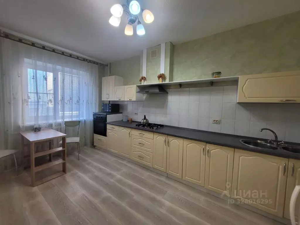 Студия Калужская область, Калуга Литейная ул., 15 (43.0 м) - Фото 2