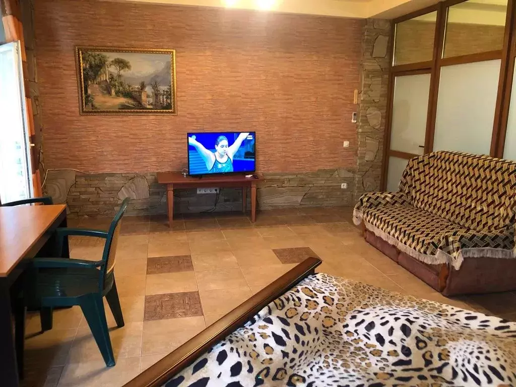 1-к кв. Крым, Алушта ул. Чатырдагская, 1А (50.0 м) - Фото 1