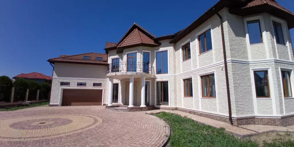 Коттедж в Саратовская область, с. Усть-Курдюм ул. Корабельная, 5 (590 ... - Фото 1