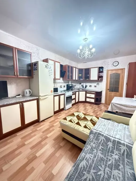 1-к кв. Татарстан, Зеленодольск ул. Бакы Урманче, 6 (49.5 м) - Фото 2