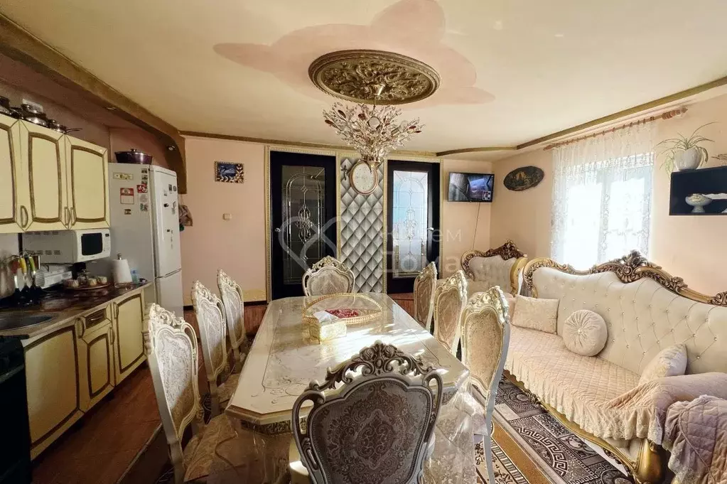 Дом в Волгоградская область, Волгоград ул. Семенова-Тян-Шанского (60 ... - Фото 1