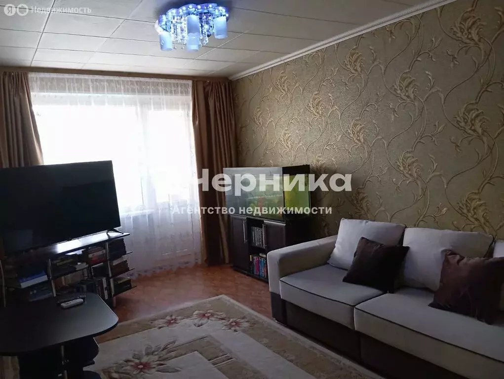 3-комнатная квартира: Новошахтинск, улица Радио, 46 (67.1 м) - Фото 0