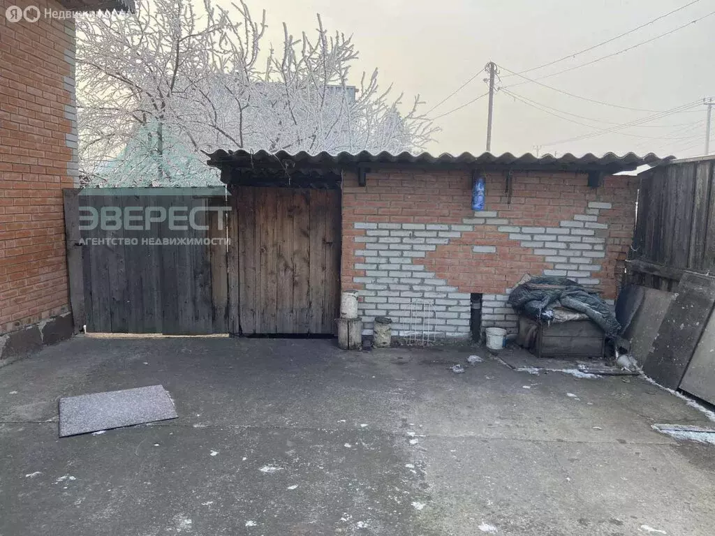 Дом в Усть-Абакан, улица Чехова (100 м) - Фото 2