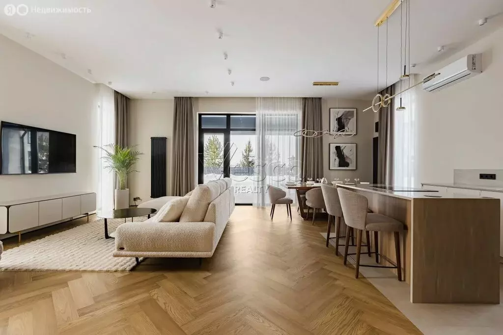 Дом в деревня Исаково, КП Павловы озёра (310 м) - Фото 1