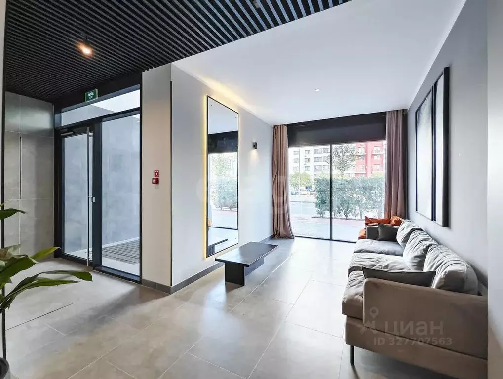 3-к кв. Тюменская область, Тюмень ул. Газовиков, 38 (87.5 м) - Фото 1