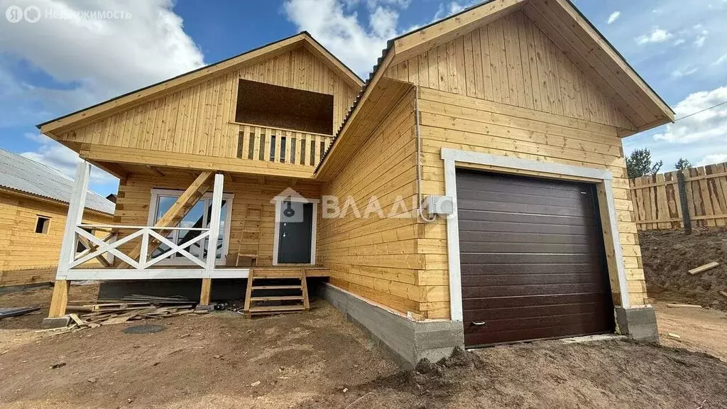 Дом в село Нижний Саянтуй, ДНТ Багульник, 3-й квартал, 913 (180 м) - Фото 0