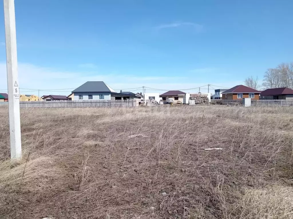 Участок в Башкортостан, Стерлитамакский район, Айгулевский сельсовет, ... - Фото 1