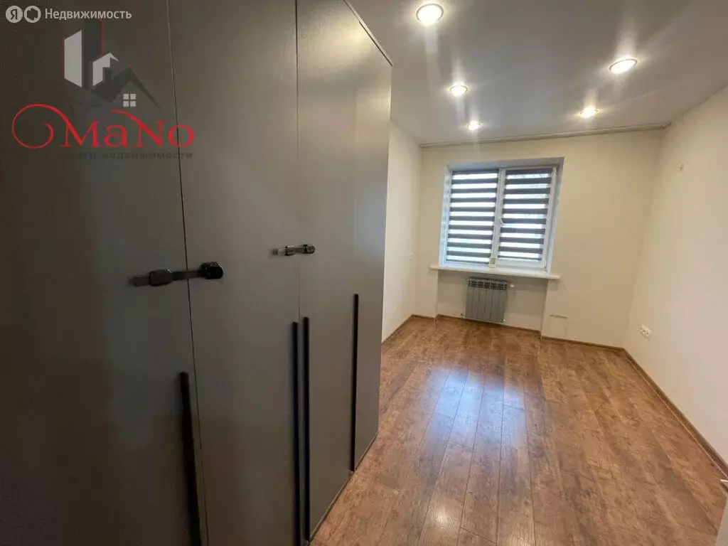 3-комнатная квартира: Феодосия, улица Степаняна, 57 (60 м) - Фото 1