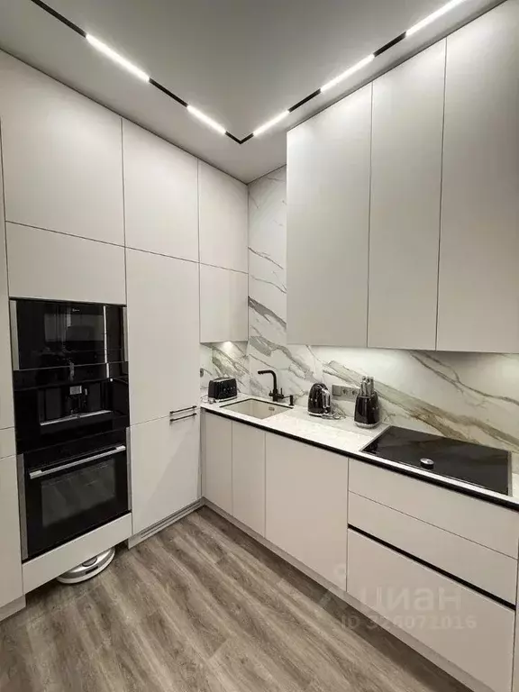 3-к кв. Москва ул. Нижние Мневники, 9 (75.8 м) - Фото 1