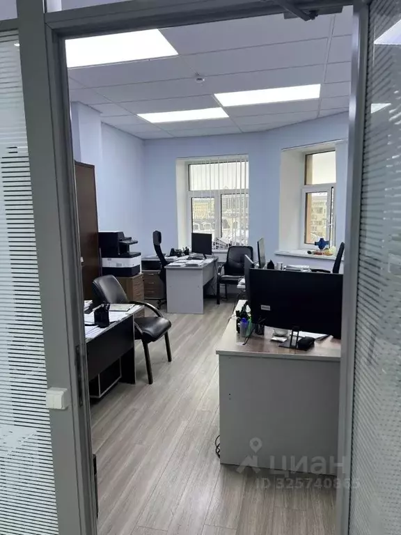 Офис в Москва Средний Овчинниковский пер., 12 (325 м) - Фото 2