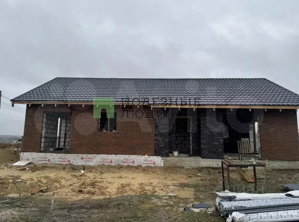 Дом в Тульская область, Тула Высокая ул., 33 (100 м) - Фото 1
