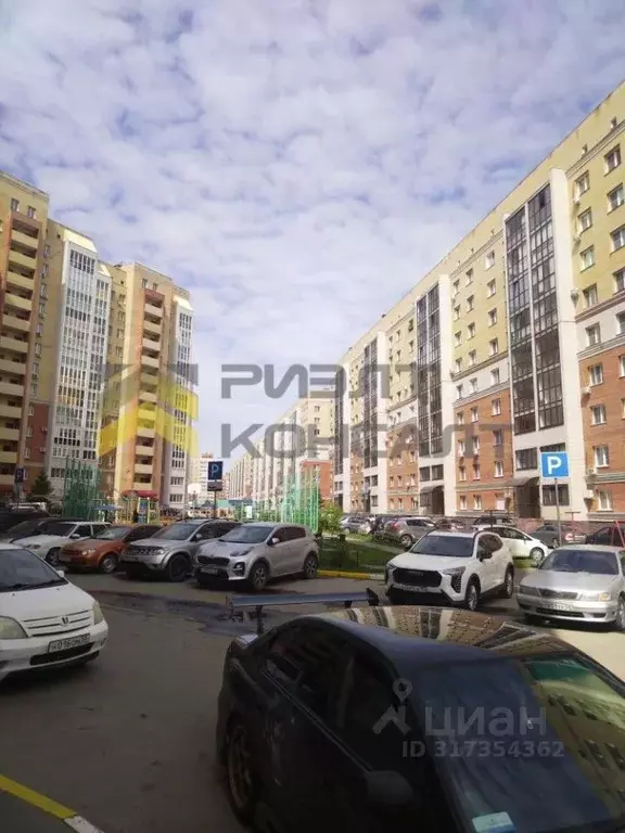 2-к кв. Омская область, Омск ул. Крупской, 14к4 (55.0 м) - Фото 1