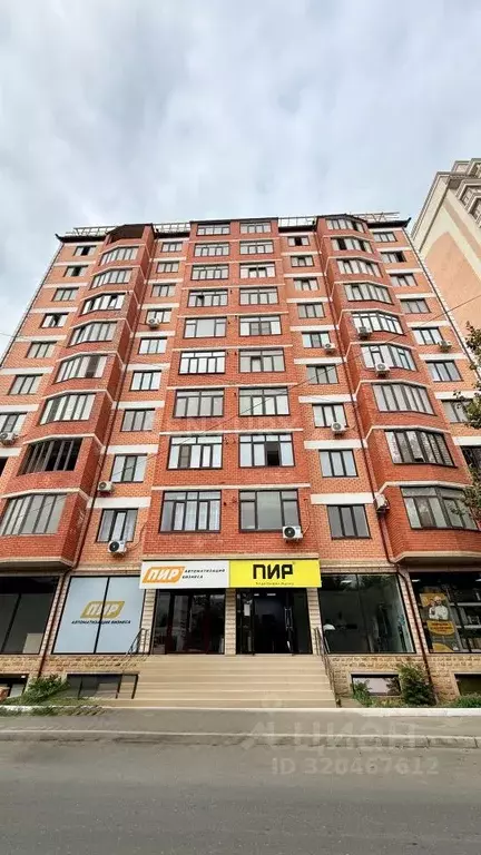 3-к кв. Дагестан, Махачкала ул. Братьев Нурбагандовых, 41 (95.0 м) - Фото 0