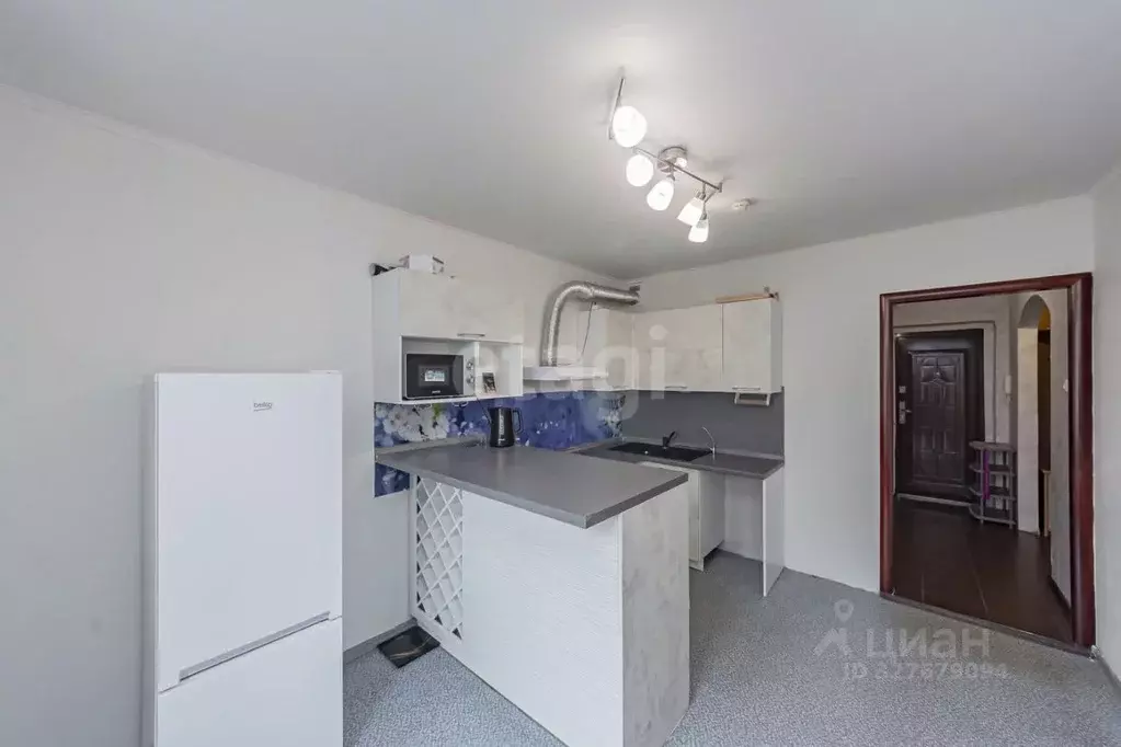 2-к кв. Тюменская область, Тюмень ул. Пермякова, 84к3 (64.4 м) - Фото 1