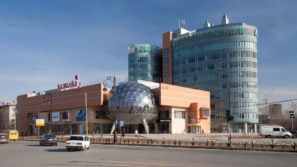 Торговая площадь в Тюменская область, Тюмень ул. Республики, 65 (64 м) - Фото 0