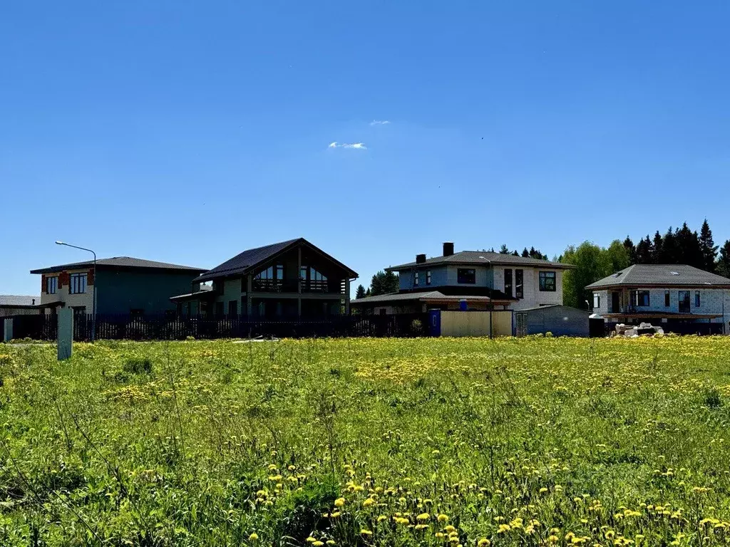 Участок в Московская область, Химки городской округ, д. Голиково ул. ... - Фото 0