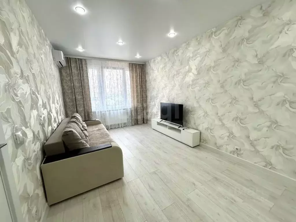 1-к кв. Татарстан, Казань ул. Александра Курынова, 5к3 (40.0 м) - Фото 1
