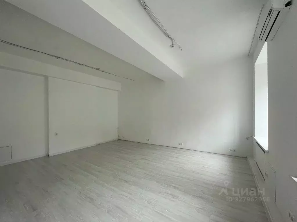 Офис в Москва Трехпрудный пер., 4С1 (100 м) - Фото 1