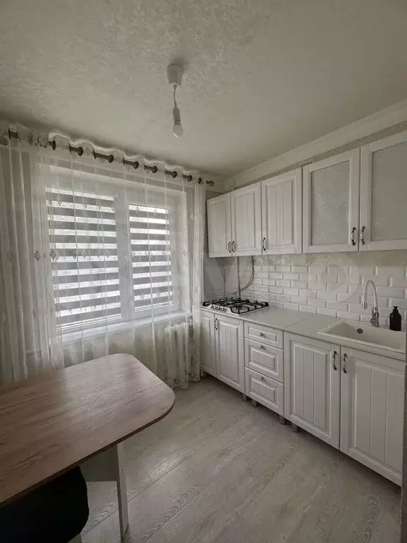 1-к. квартира, 38 м, 2/5 эт. - Фото 0