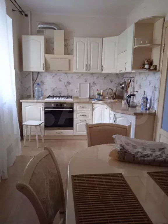 2-к. квартира, 60 м, 3/9 эт. - Фото 1