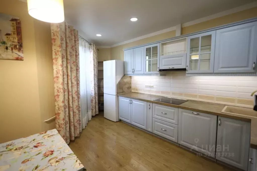 3-к кв. Оренбургская область, Оренбург Пролетарская ул., 288/1 (80.6 ... - Фото 1