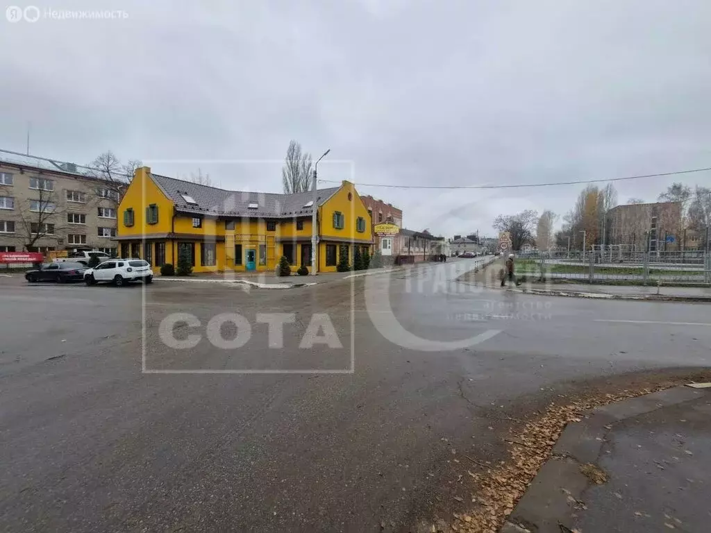 Торговая площадь (492 м) - Фото 1
