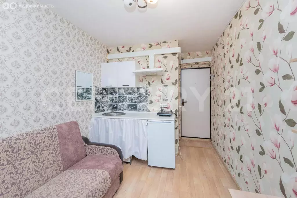 5-комнатная квартира: Пермь, бульвар Гагарина, 19 (71.8 м) - Фото 1
