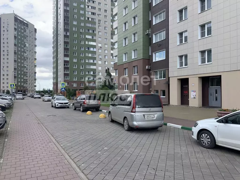 2-к кв. Омская область, Омск бул. М.М. Кузьмина, 21 (61.0 м) - Фото 0