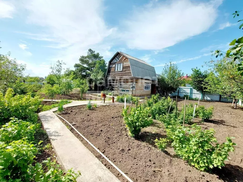 Дом в Оренбургская область, Оренбургский район, Нежинский сельсовет, ... - Фото 1