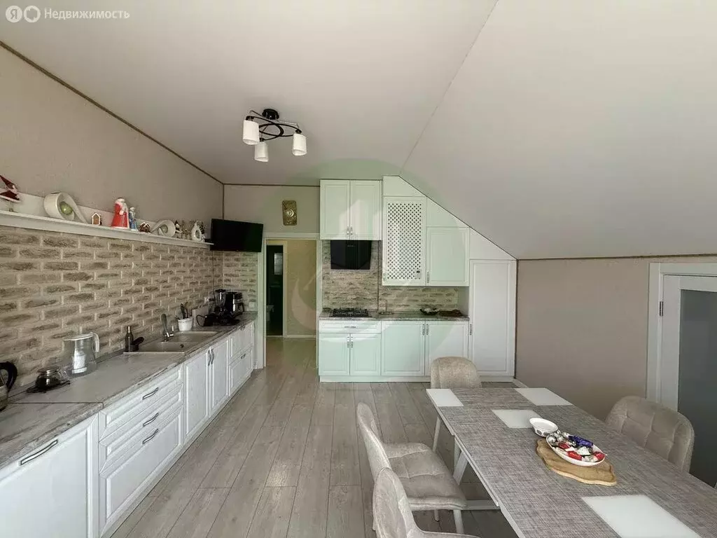 3-комнатная квартира: Ессентуки, переулок Кирова, 4 (146 м) - Фото 2