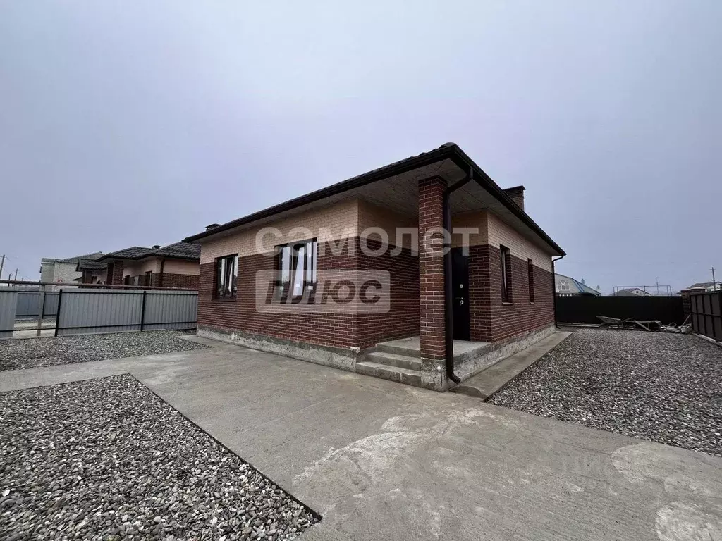 Дом в Краснодарский край, Апшеронск Радужная ул. (100 м) - Фото 1