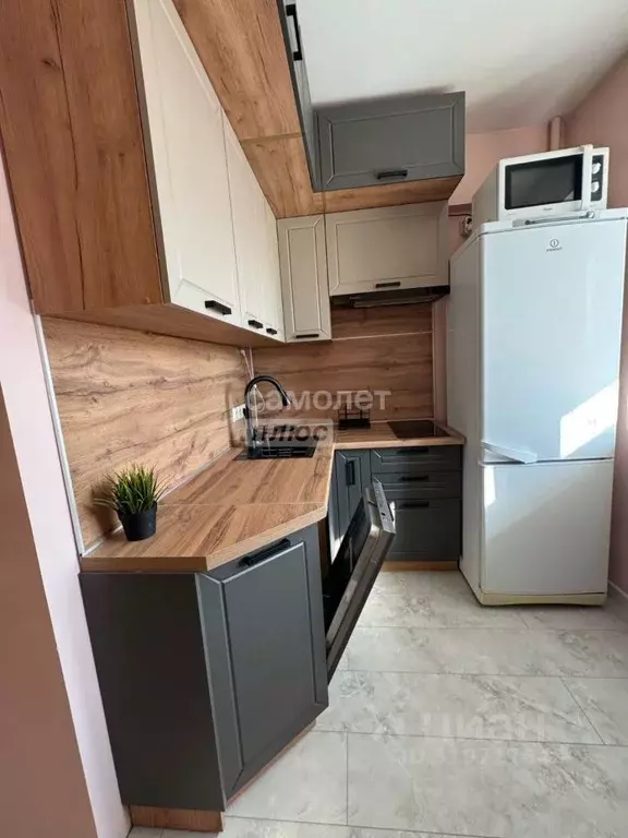 1-к кв. Омская область, Омск ул. Перелета, 22к1 (27.4 м) - Фото 0