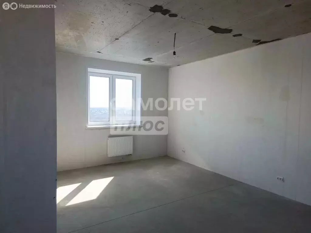 Квартира-студия: Тюмень, Дамбовская улица, 29к2 (33.8 м) - Фото 1