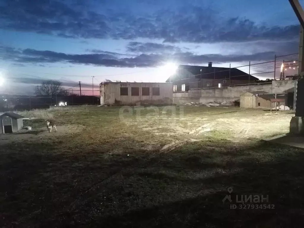 Участок в Крым, Симферопольский район, Перовское с/пос, с. Молочное ... - Фото 2